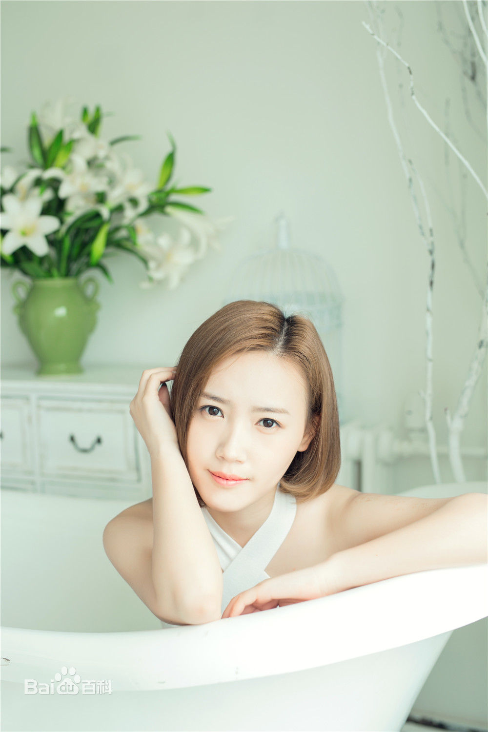 丁绮照片生活照相册