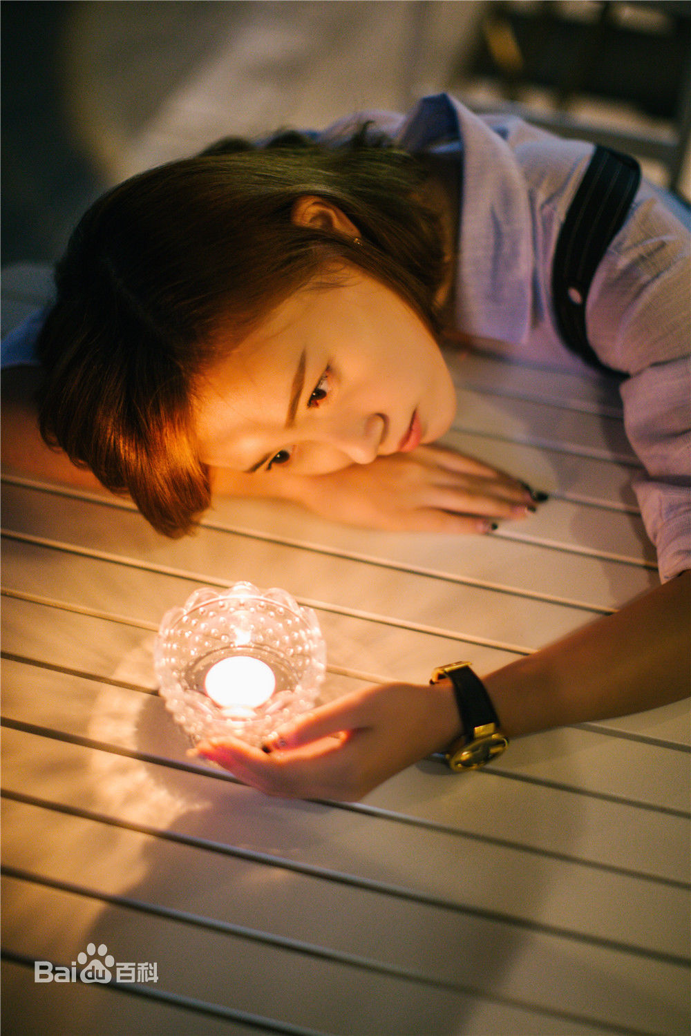 丁绮照片素颜照相册