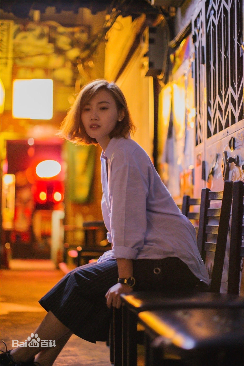 丁绮照片素颜照相册