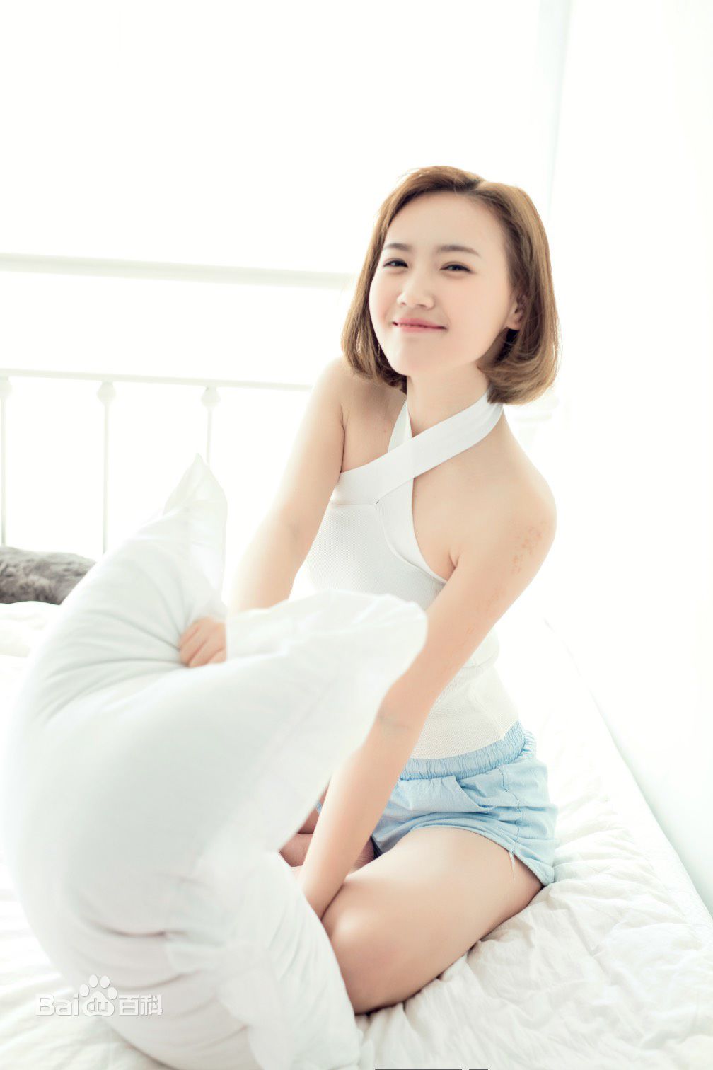 最全丁绮素颜照