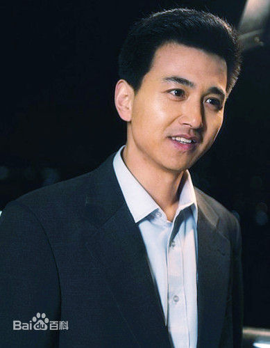 乌日根(Wuenigr)西装高清剧照