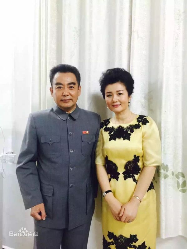 郭伟华周恩来扮演者图册