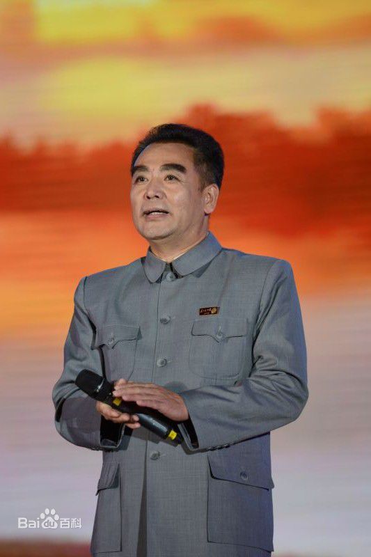 郭伟华周恩来扮演者图册