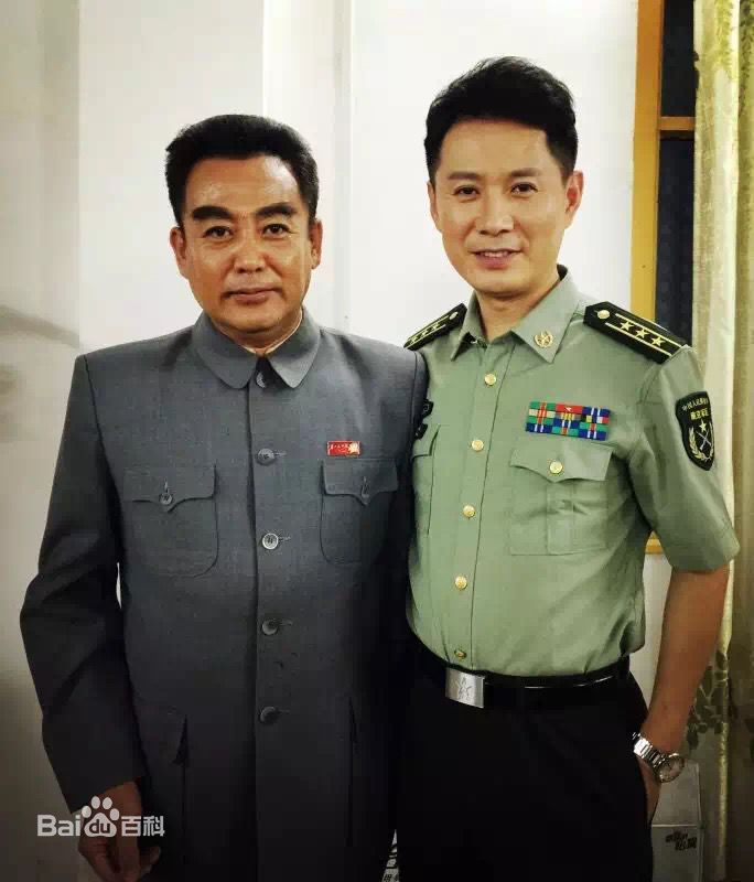 郭伟华周恩来扮演者图册