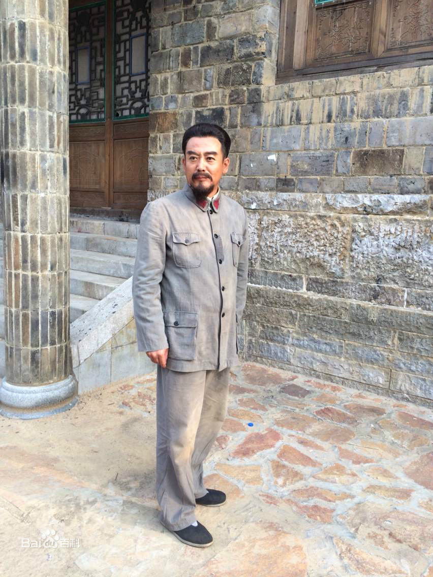 郭伟华周恩来扮演者图册