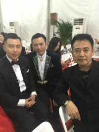 高清郭伟华图片