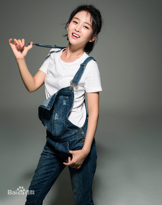 夏一瑶俏皮可爱图册