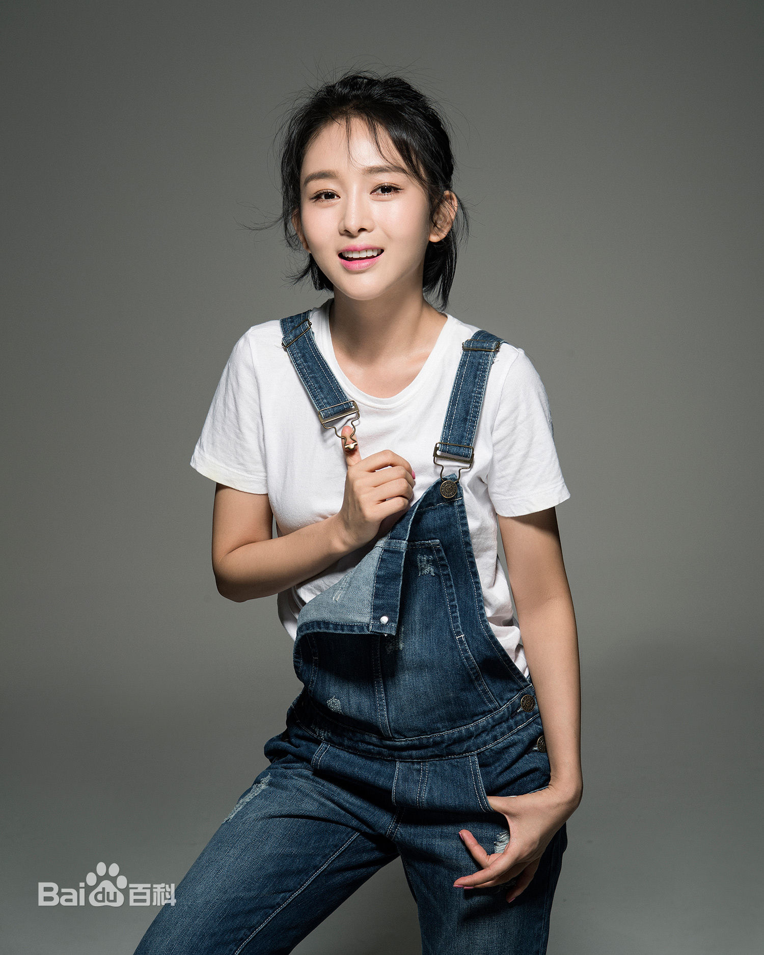 夏一瑶俏皮可爱图册