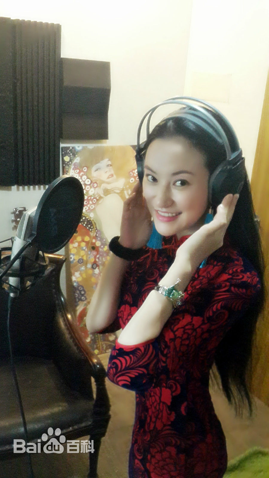 袁满第54届“国际小姐”大赛评委前后照片