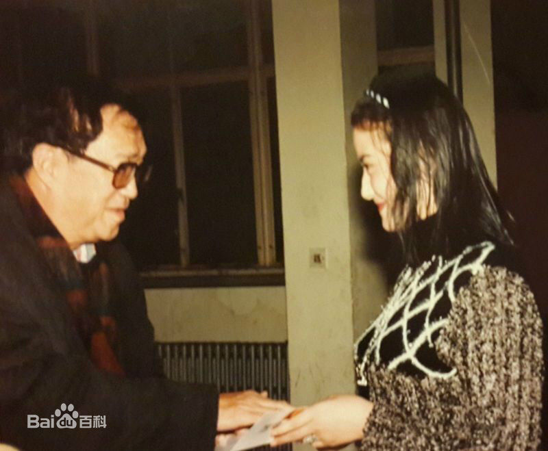 最优质袁满素颜照