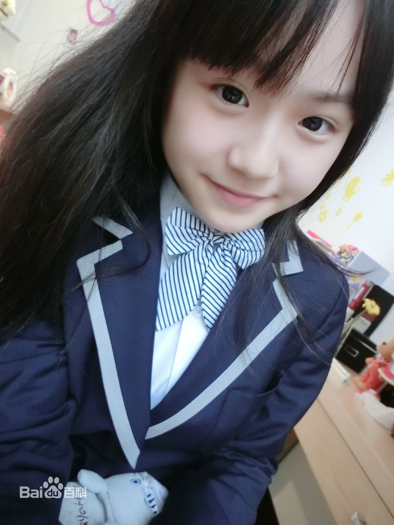 徐黄丽(Lily)近照（来源微博）图册