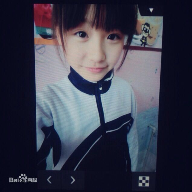 徐黄丽(Lily)近照（来源微博）图册