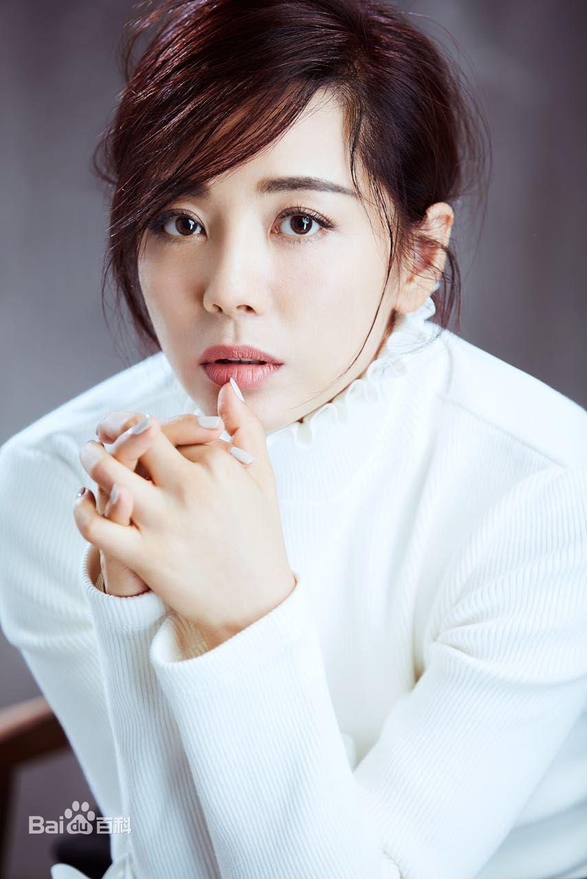 杨紫嫣(Ophelia)最新杂志照壁纸