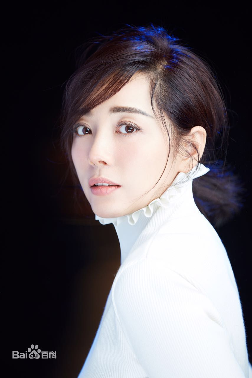 杨紫嫣(Ophelia)最新杂志照壁纸