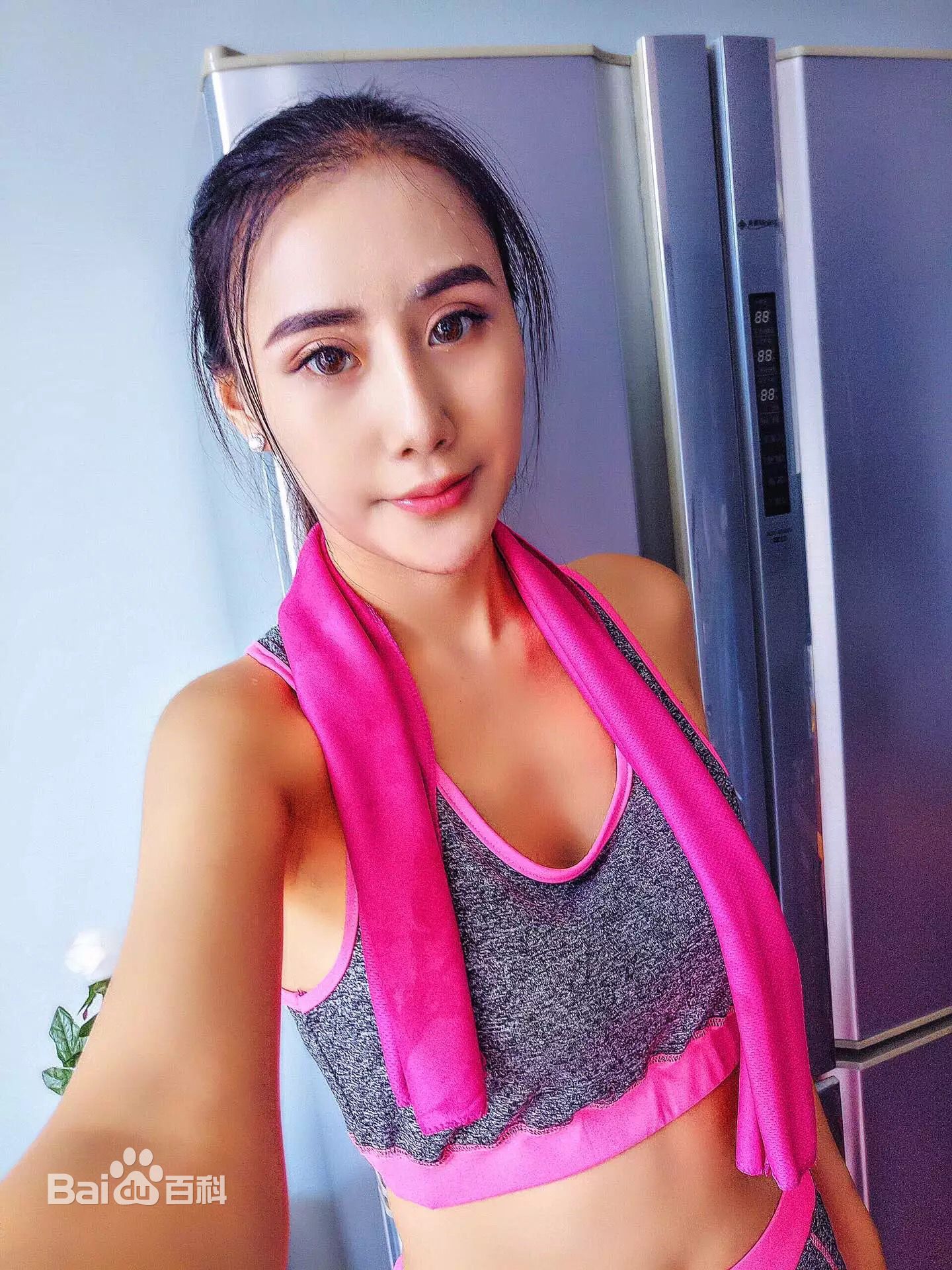 吴晴(Kate)：健身、生活照图片图册