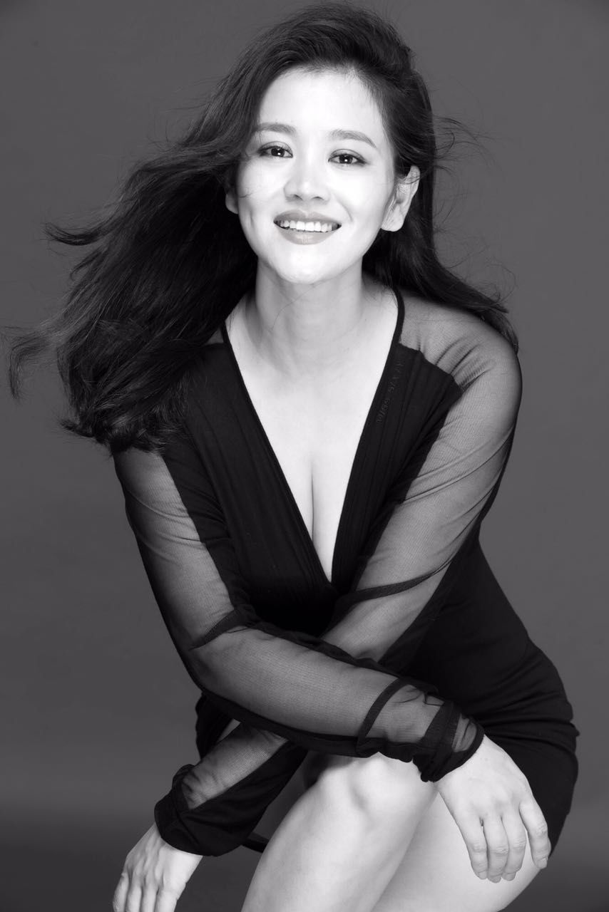 孟霞生活照生活照相册