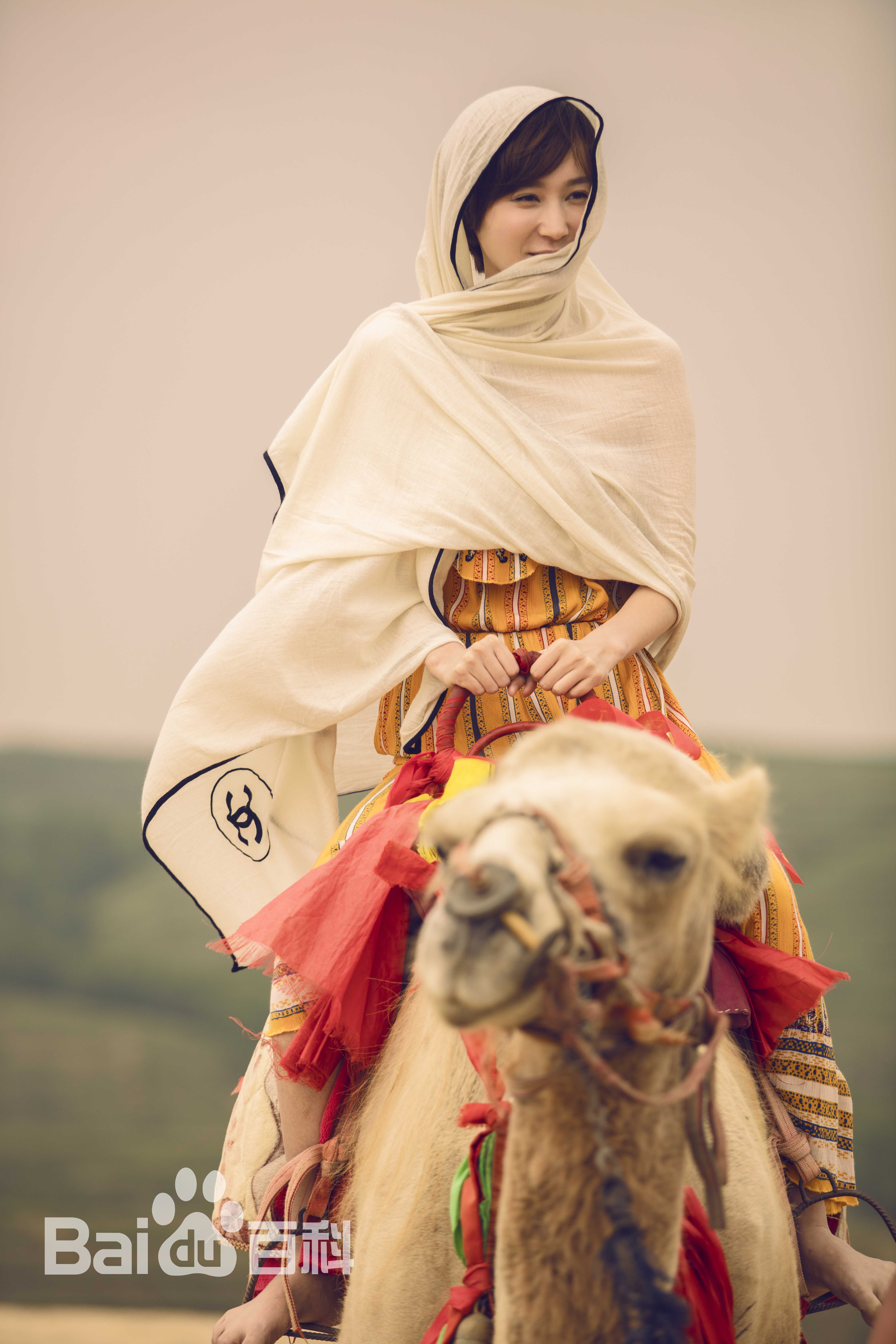 王艺嘉(Cherry)的生活照素颜照壁纸