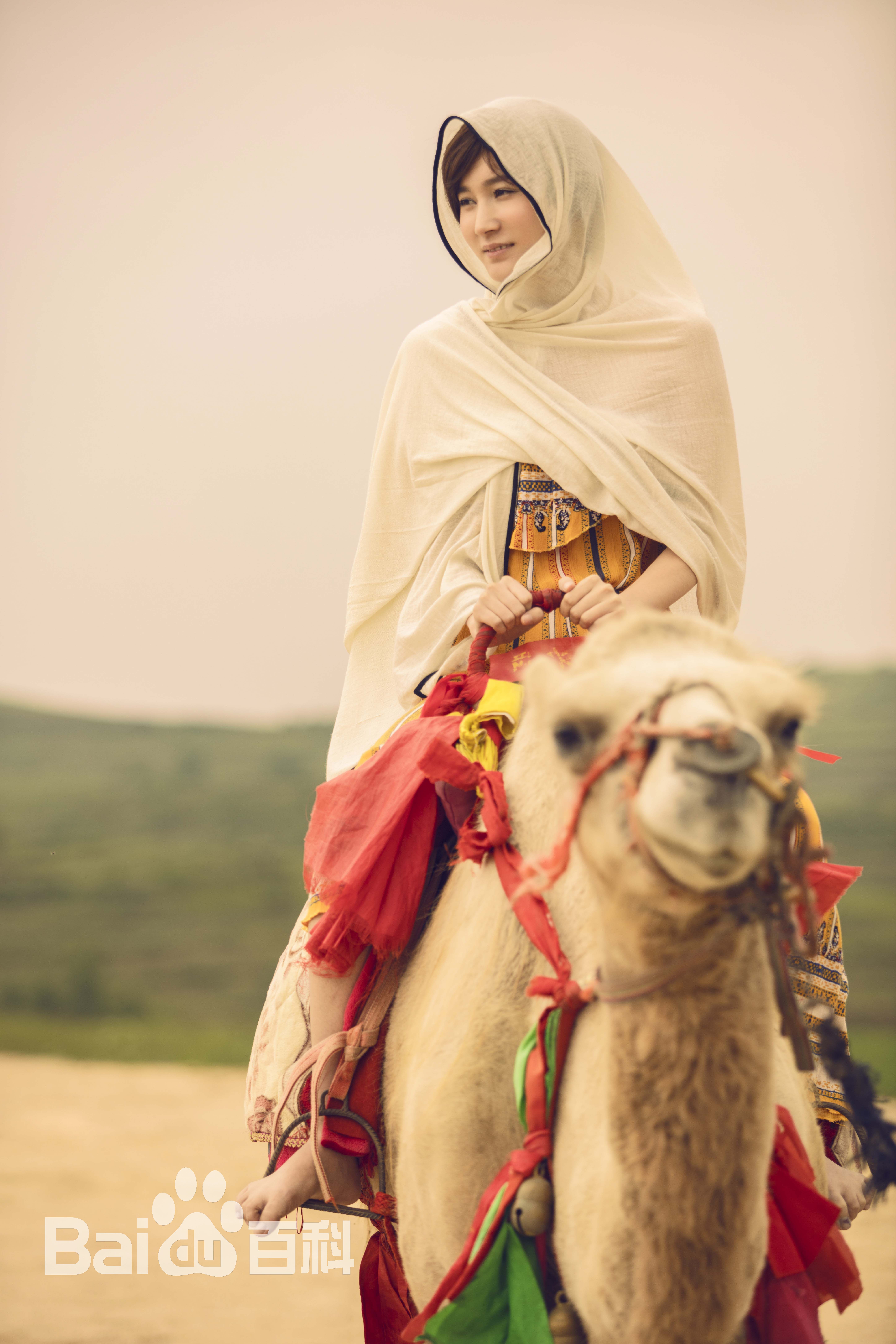 王艺嘉(Cherry)的生活照素颜照壁纸