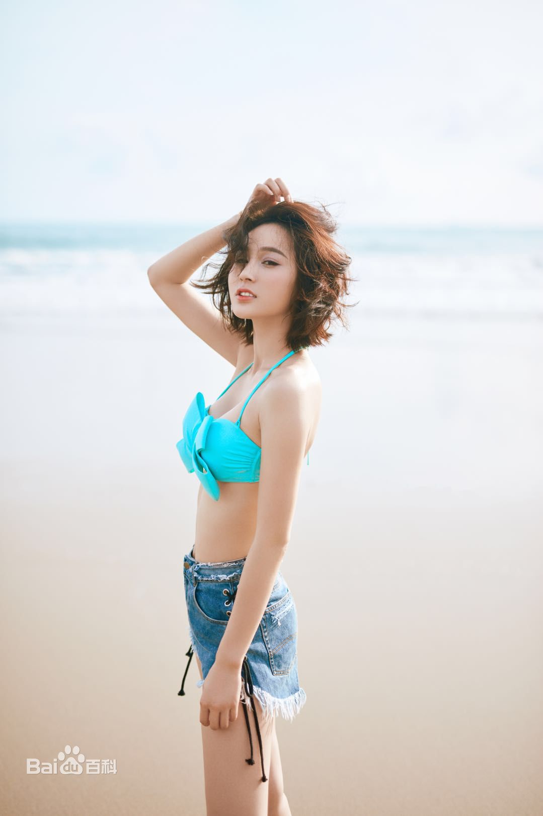 王艺嘉(Cherry)的生活照素颜照壁纸