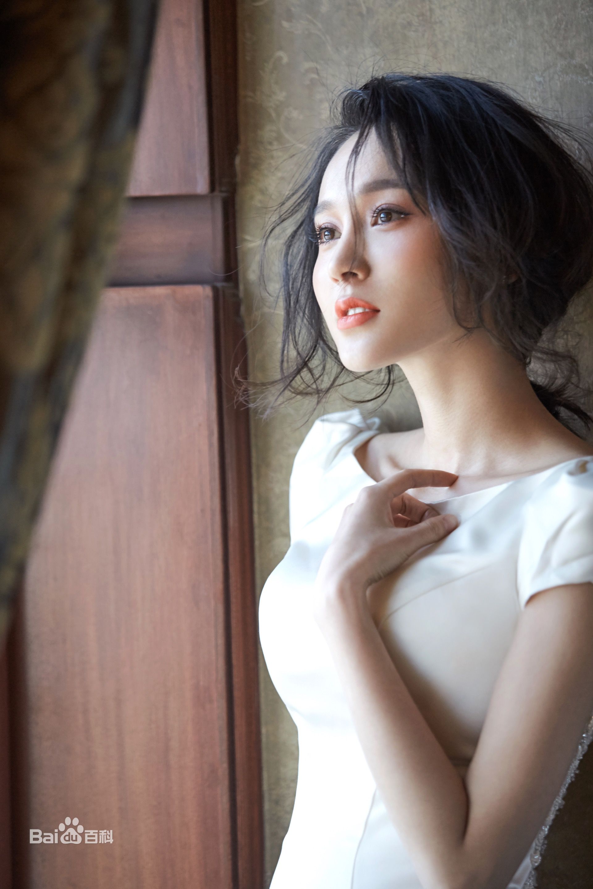 高清王艺嘉(Cherry)【时尚新娘】图集