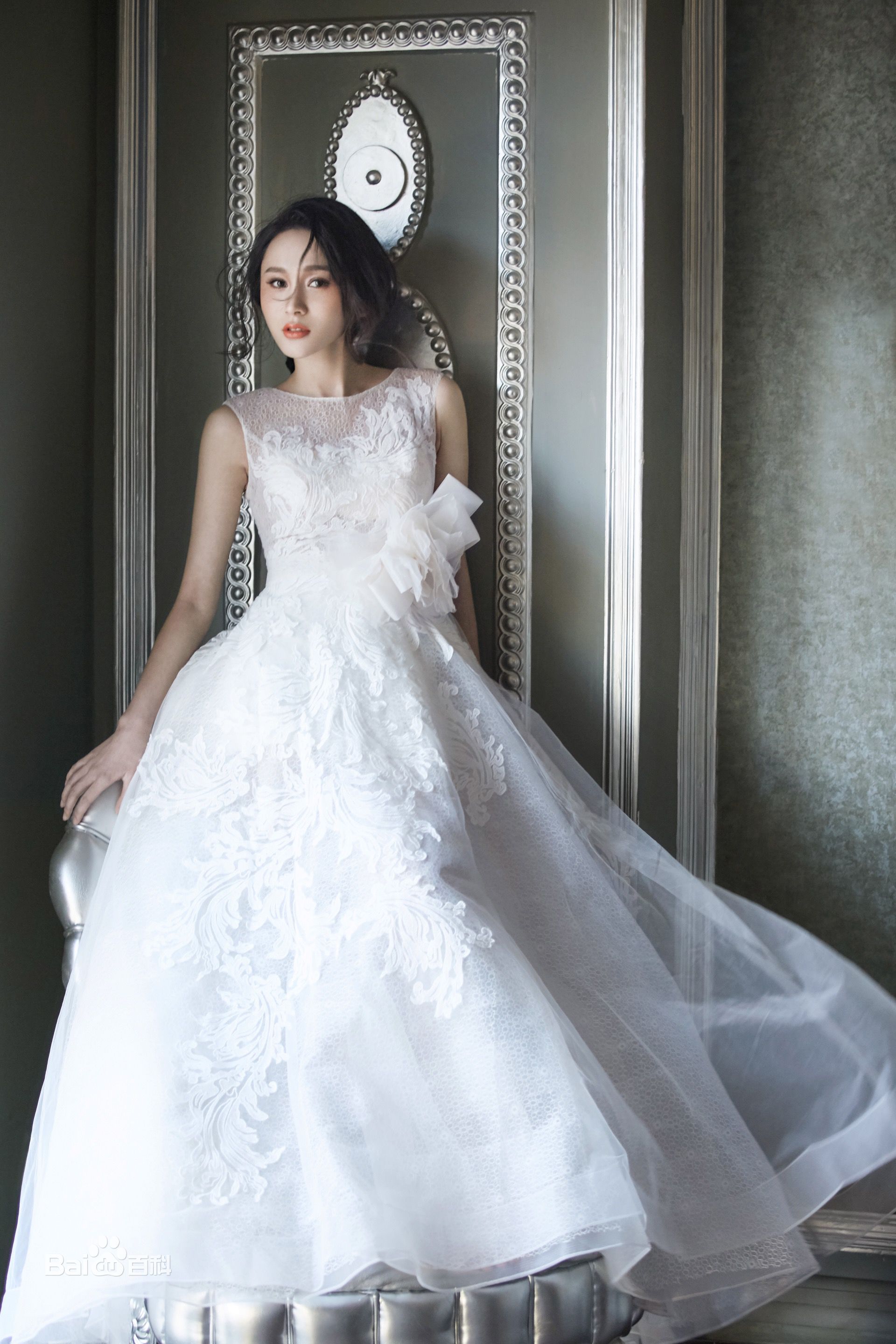 高清王艺嘉(Cherry)【时尚新娘】图集