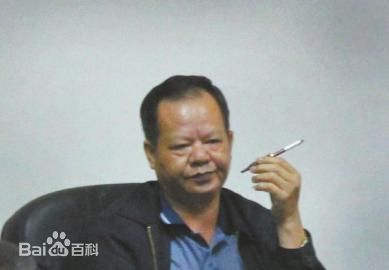 最新周伟思性感图片