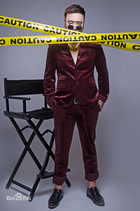 张艺腾精选图册