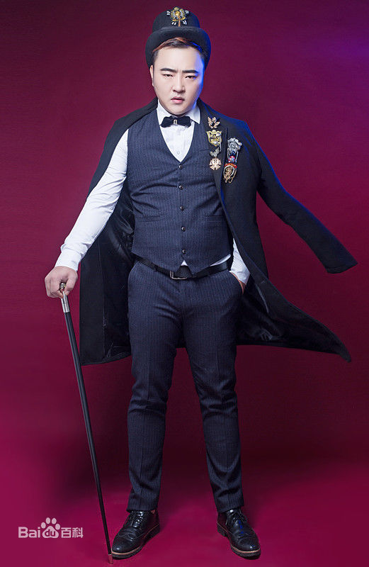 张艺腾高清最新图集