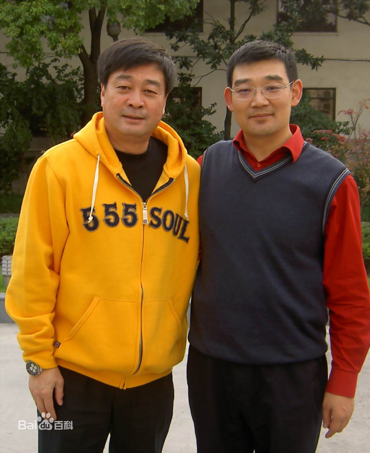 陈逸恒(Chenyiheng)生活照前后照片