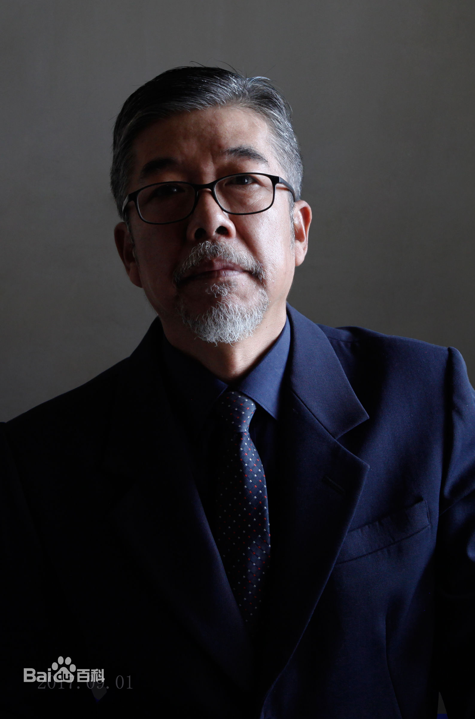 姜少华近期近照素颜照相册