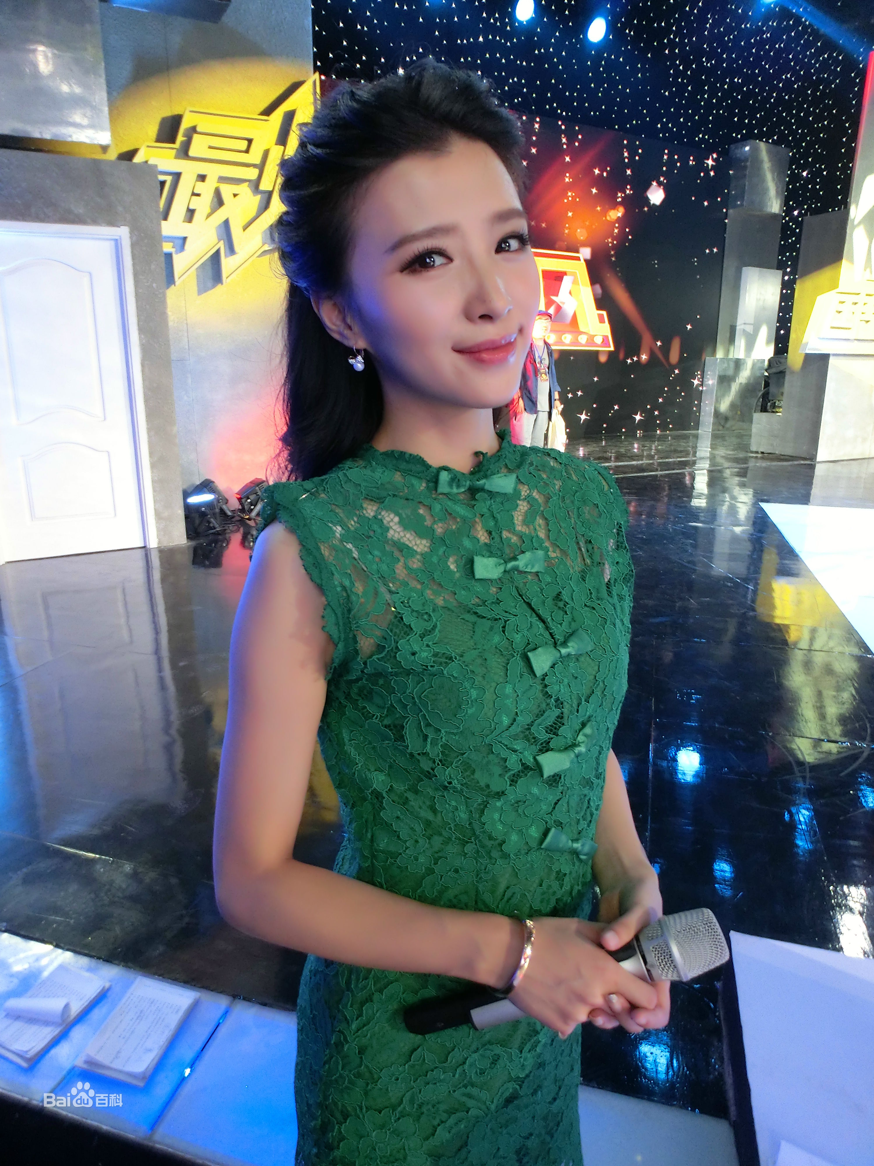 张杨果而果儿主持照片前后照片