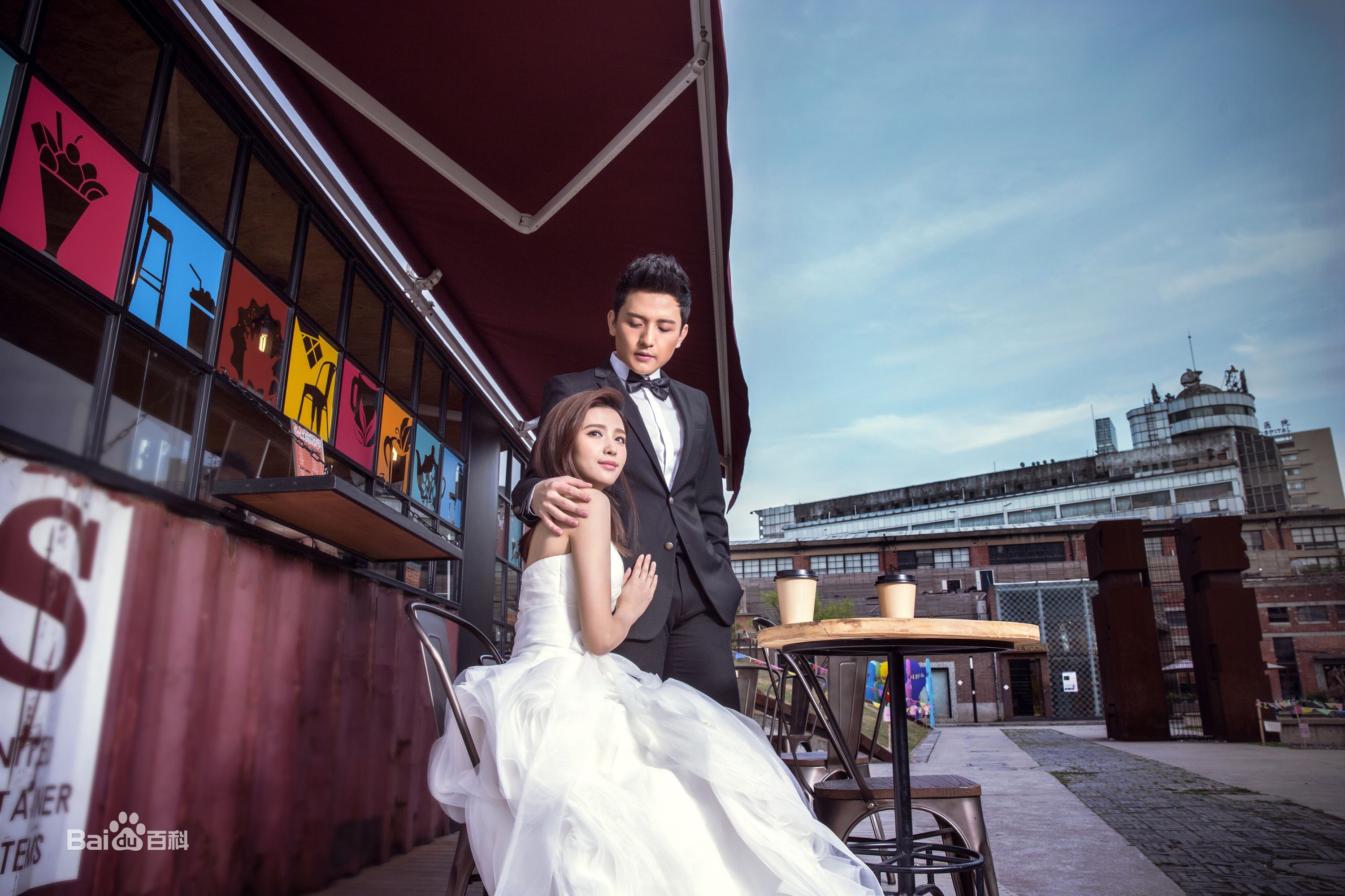 张杨果而与丈夫、儿子前后照片