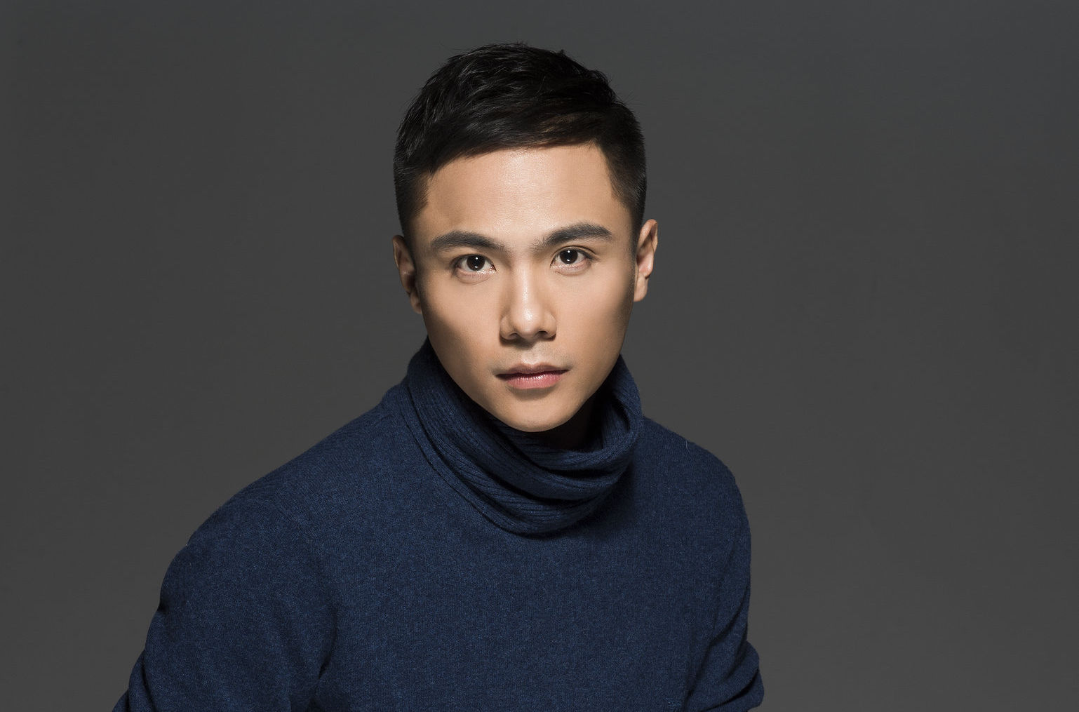 最优质刘岳素颜照