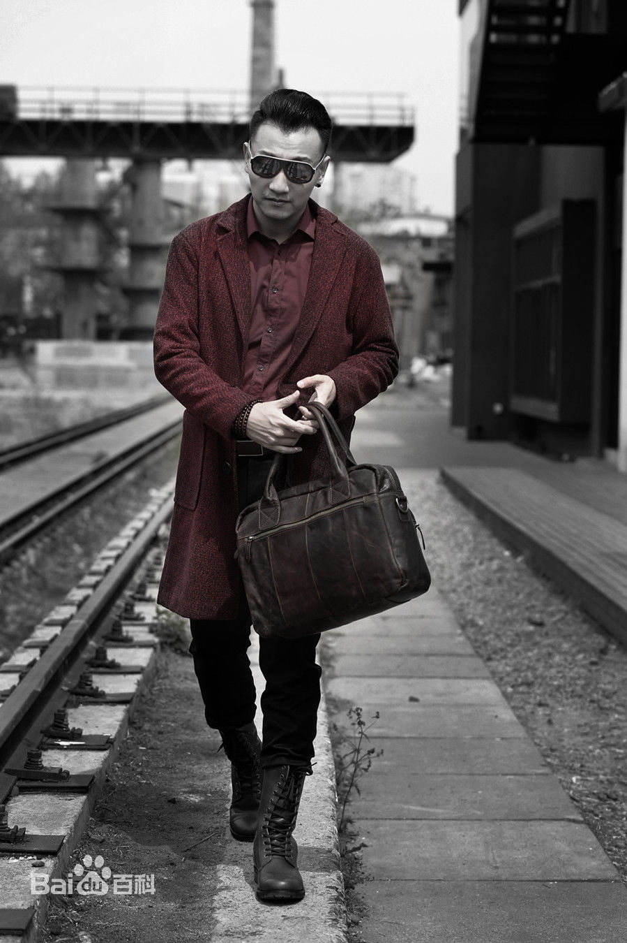 廉赛(Lian Sai)最新壁纸