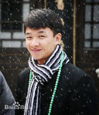 邹俊百图片素颜照相册