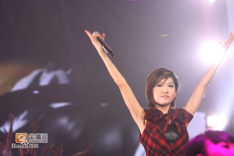 洪辰(Cici)比赛照片素颜照壁纸