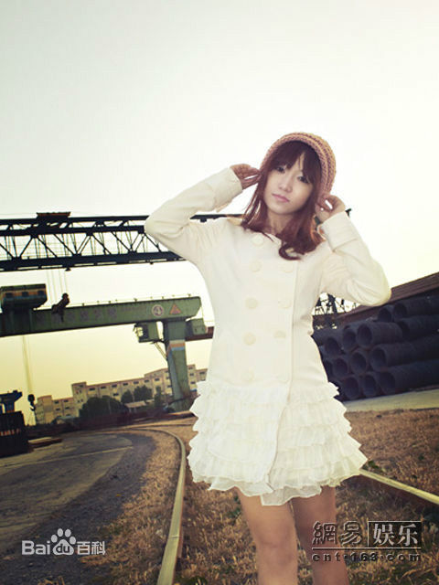 洪辰(Cici)比赛照片素颜照壁纸