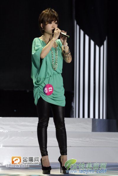 洪辰(Cici)比赛照片素颜照壁纸