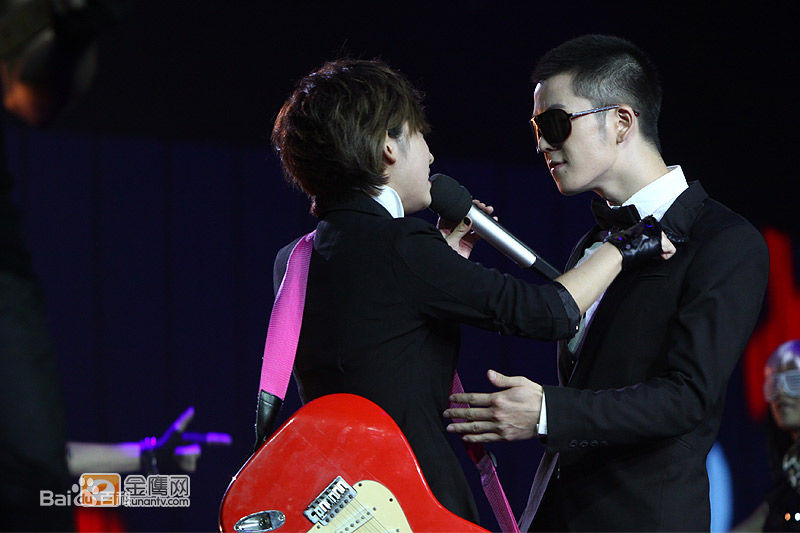 洪辰(Cici)比赛照片素颜照壁纸