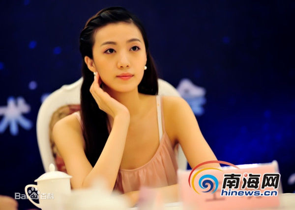 王晓参加活动照片素颜照相册