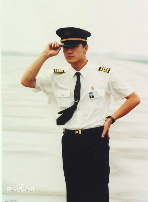 郑仲茵(Cheng Chung Yin)前后照片