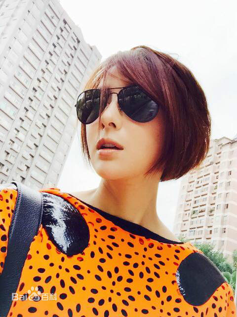 曾雅纯(Laura)曾安琪图片图册