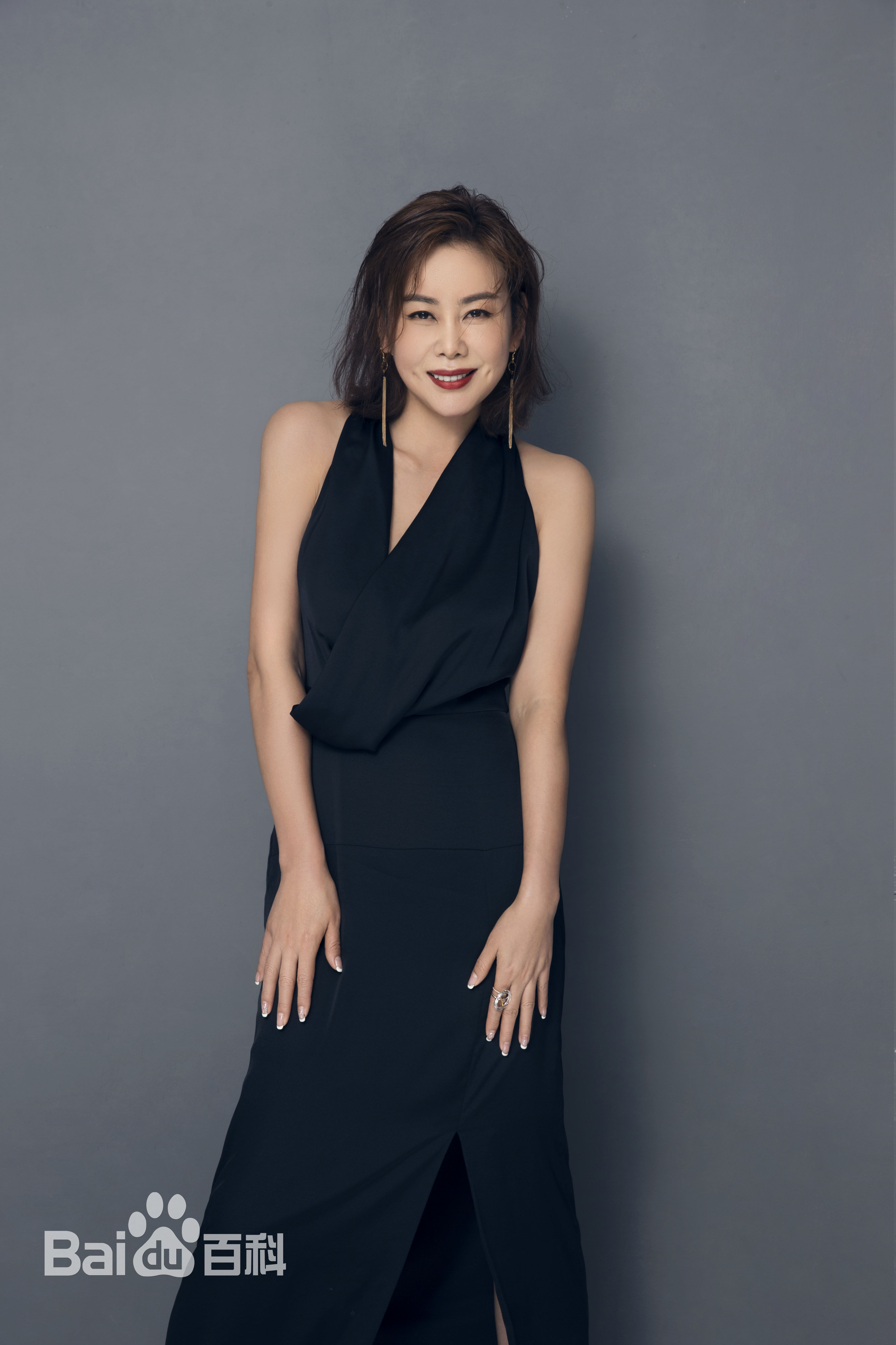 齐千郡时尚壁纸壁纸