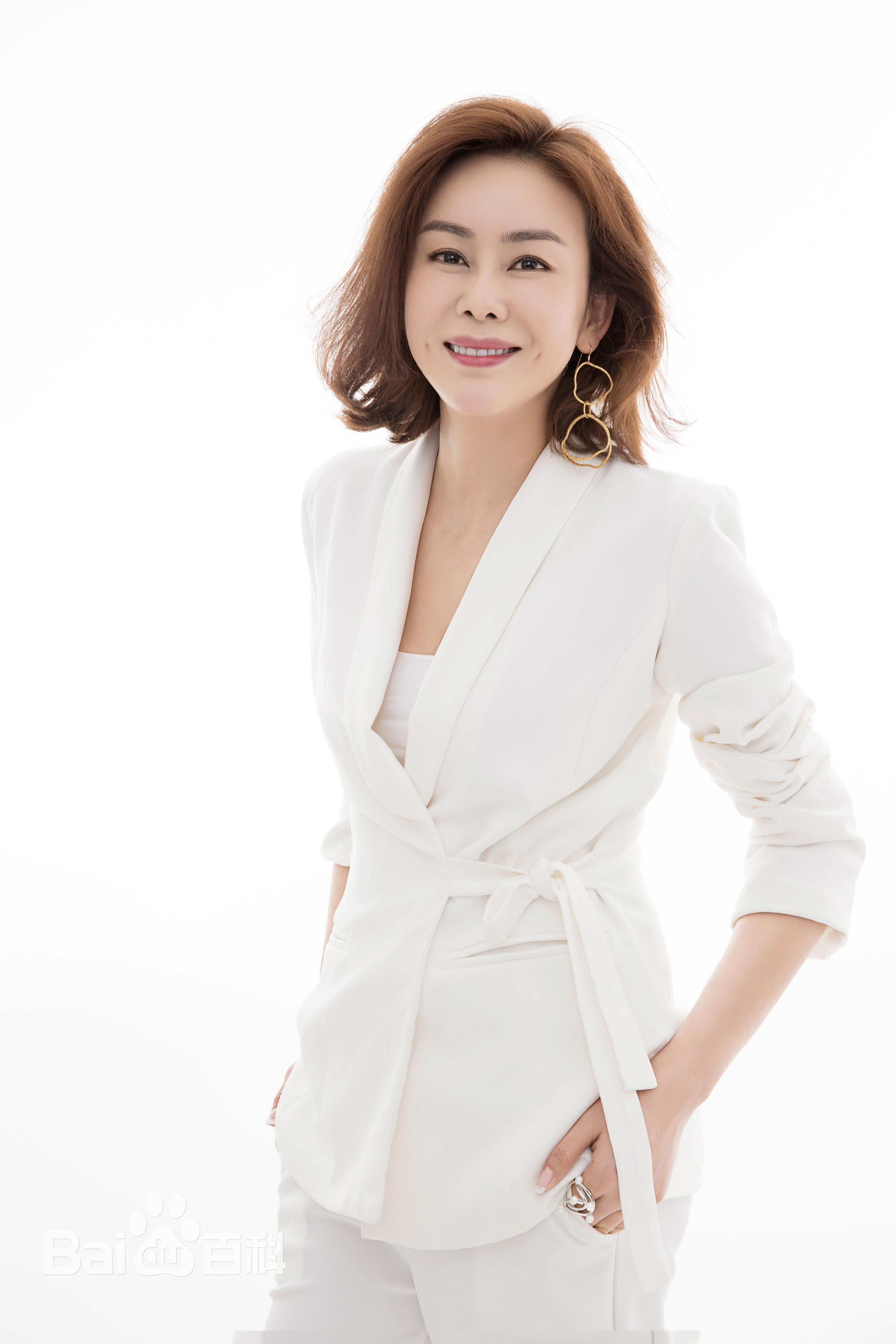 齐千郡时尚壁纸壁纸