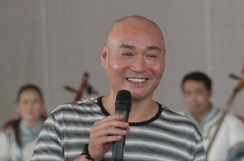 最新侯堃（kūn）壁纸