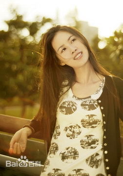 孙锂华(lilly)影像素颜照壁纸