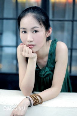 孙锂华(lilly)影像素颜照壁纸