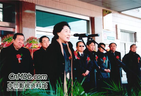 王玉梅生活照性感图片图集