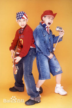 张宇豪成长经历素颜照相册