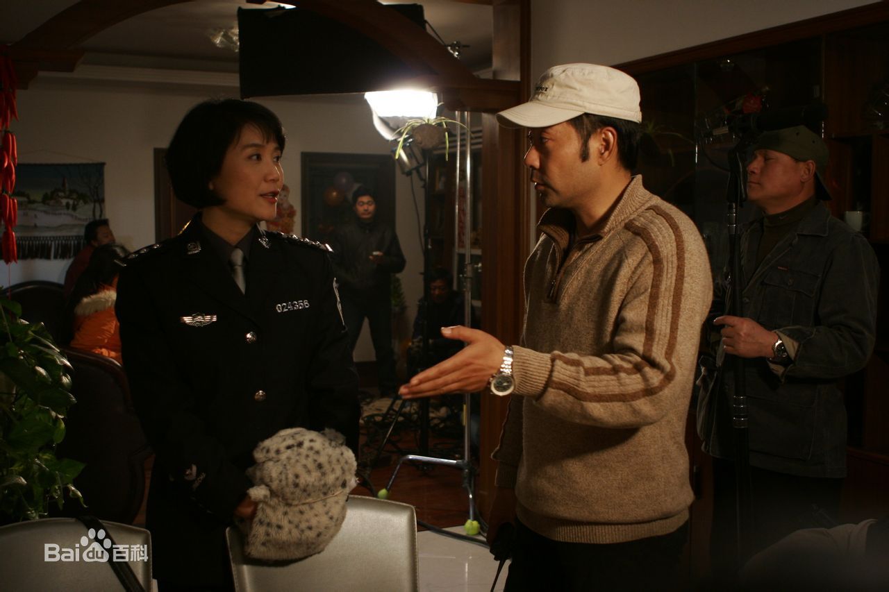 梁杰工作照图片图集